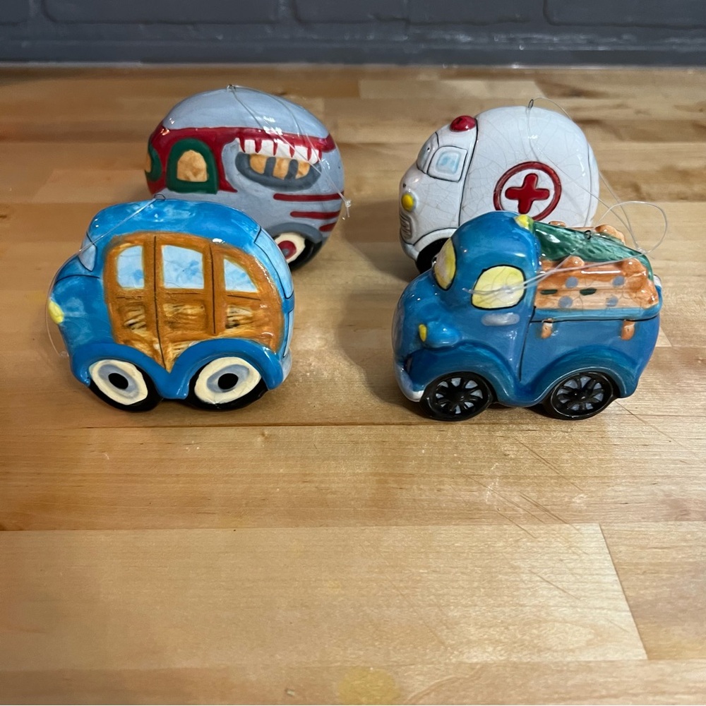 Vintage Ceramic Automobile Ornament Lot:Truck, Car, Trailer & Ambulance